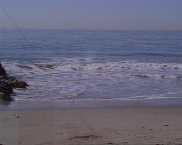 Charmed-Online-dot-316DeathTakesAHalliwell1617.jpg Charmed-Online-dot-316DeathTakesAHalliwell1617.jpg