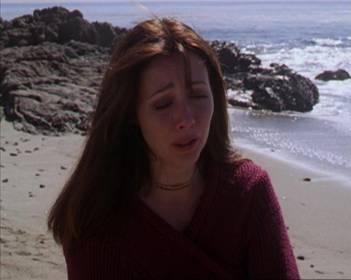 Charmed-Online-dot-316DeathTakesAHalliwell1693.jpg