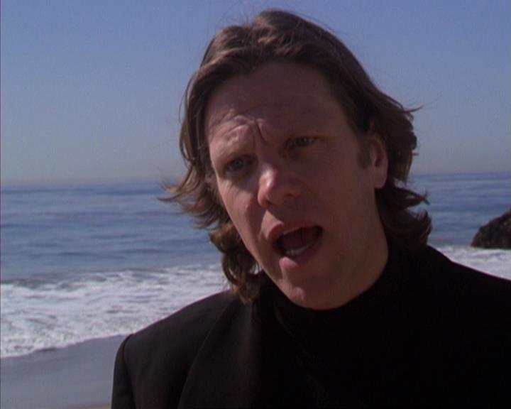 Charmed-Online-dot-316DeathTakesAHalliwell1701.jpg Charmed-Online-dot-316DeathTakesAHalliwell1701.jpg