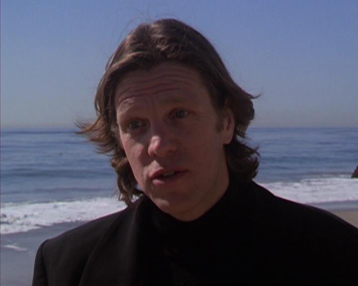 Charmed-Online-dot-316DeathTakesAHalliwell1737.jpg Charmed-Online-dot-316DeathTakesAHalliwell1737.jpg