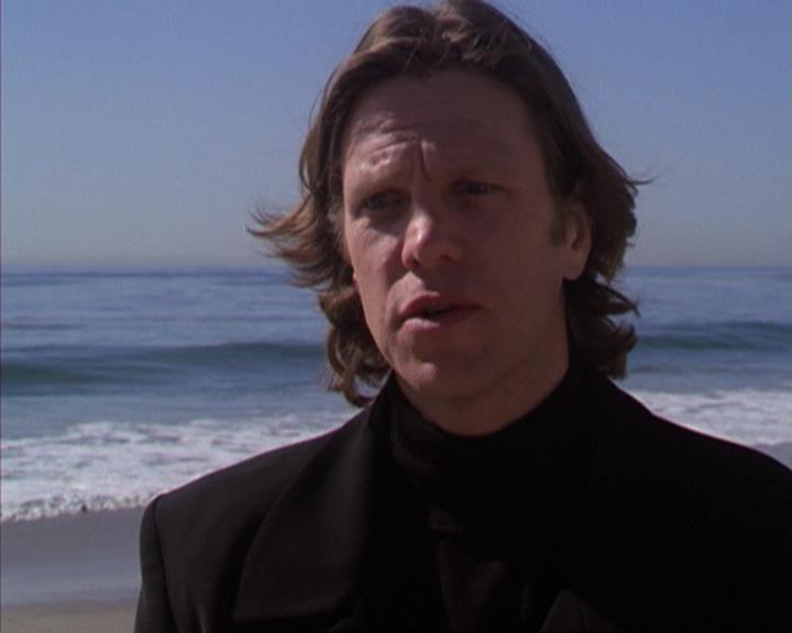 Charmed-Online-dot-316DeathTakesAHalliwell1747.jpg Charmed-Online-dot-316DeathTakesAHalliwell1747.jpg