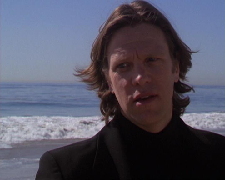 Charmed-Online-dot-316DeathTakesAHalliwell1757.jpg Charmed-Online-dot-316DeathTakesAHalliwell1757.jpg