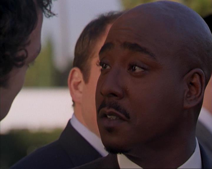 Charmed-Online-dot-316DeathTakesAHalliwell1827.jpg Charmed-Online-dot-316DeathTakesAHalliwell1827.jpg