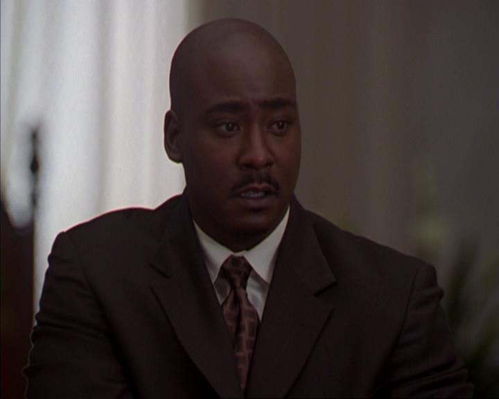 Charmed-Online-dot-316DeathTakesAHalliwell1894.jpg Charmed-Online-dot-316DeathTakesAHalliwell1894.jpg