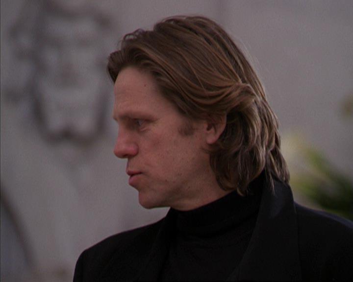 Charmed-Online-dot-316DeathTakesAHalliwell1914.jpg Charmed-Online-dot-316DeathTakesAHalliwell1914.jpg