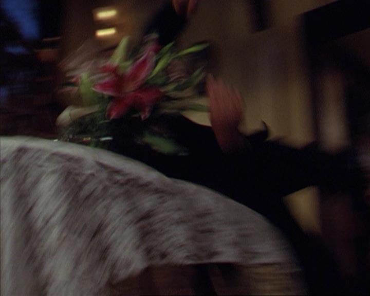 Charmed-Online-dot-316DeathTakesAHalliwell2059.jpg Charmed-Online-dot-316DeathTakesAHalliwell2059.jpg