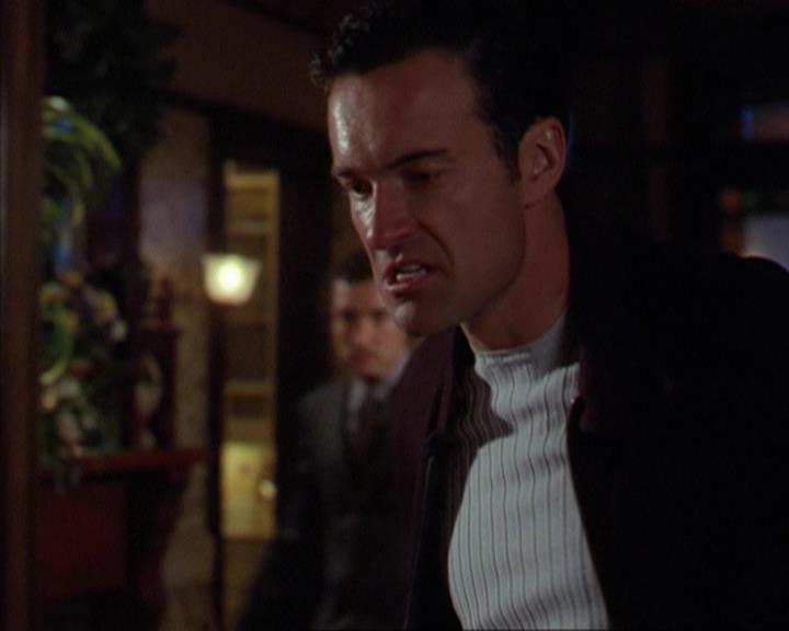 Charmed-Online-dot-316DeathTakesAHalliwell2061.jpg Charmed-Online-dot-316DeathTakesAHalliwell2061.jpg