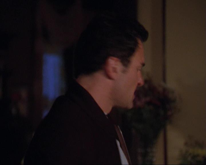 Charmed-Online-dot-316DeathTakesAHalliwell2062.jpg Charmed-Online-dot-316DeathTakesAHalliwell2062.jpg