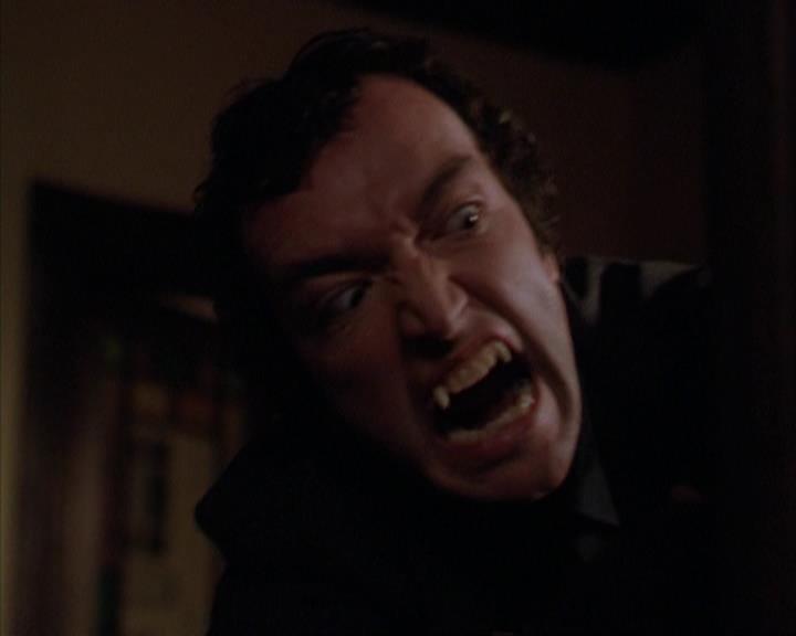 Charmed-Online-dot-316DeathTakesAHalliwell2072.jpg Charmed-Online-dot-316DeathTakesAHalliwell2072.jpg