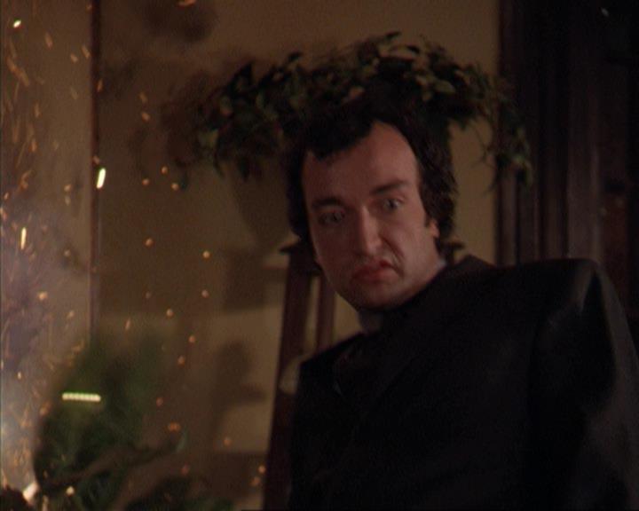 Charmed-Online-dot-316DeathTakesAHalliwell2083.jpg Charmed-Online-dot-316DeathTakesAHalliwell2083.jpg