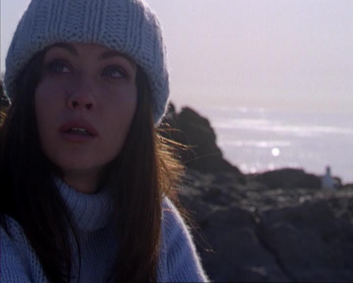 Charmed-Online-dot-316DeathTakesAHalliwell2251.jpg Charmed-Online-dot-316DeathTakesAHalliwell2251.jpg