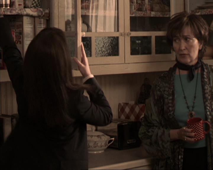 Charmed-Online-dot-317Pre-Witched0425.jpg Charmed-Online-dot-317Pre-Witched0425.jpg