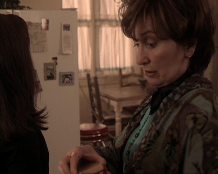 Charmed-Online-dot-317Pre-Witched0430.jpg Charmed-Online-dot-317Pre-Witched0430.jpg