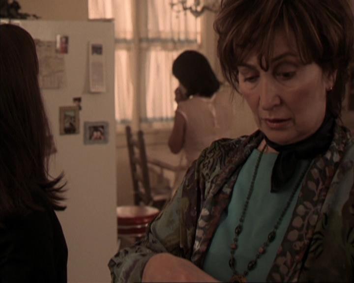 Charmed-Online-dot-317Pre-Witched0431.jpg Charmed-Online-dot-317Pre-Witched0431.jpg