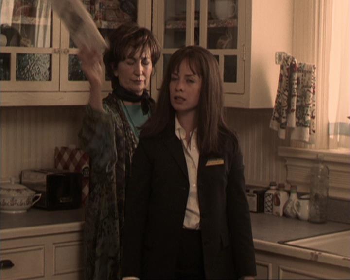 Charmed-Online-dot-317Pre-Witched0433.jpg