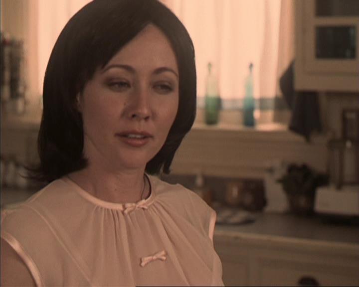 Charmed-Online-dot-317Pre-Witched0455.jpg Charmed-Online-dot-317Pre-Witched0455.jpg