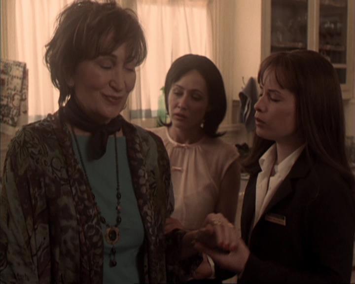 Charmed-Online-dot-317Pre-Witched0473.jpg