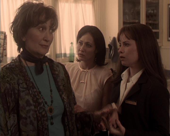 Charmed-Online-dot-317Pre-Witched0478.jpg