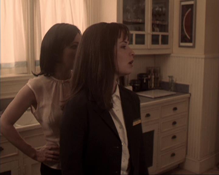 Charmed-Online-dot-317Pre-Witched0481.jpg Charmed-Online-dot-317Pre-Witched0481.jpg