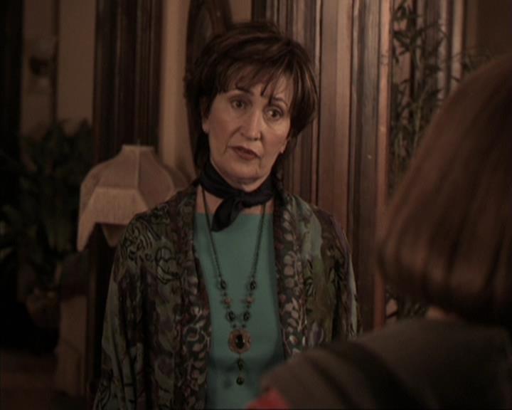 Charmed-Online-dot-317Pre-Witched0504.jpg Charmed-Online-dot-317Pre-Witched0504.jpg