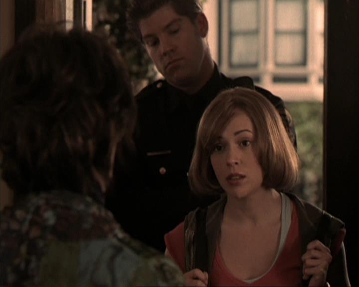 Charmed-Online-dot-317Pre-Witched0507.jpg Charmed-Online-dot-317Pre-Witched0507.jpg