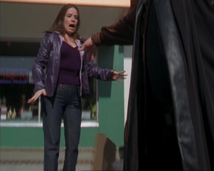 Charmed-Online-dot-317Pre-Witched0631.jpg Charmed-Online-dot-317Pre-Witched0631.jpg