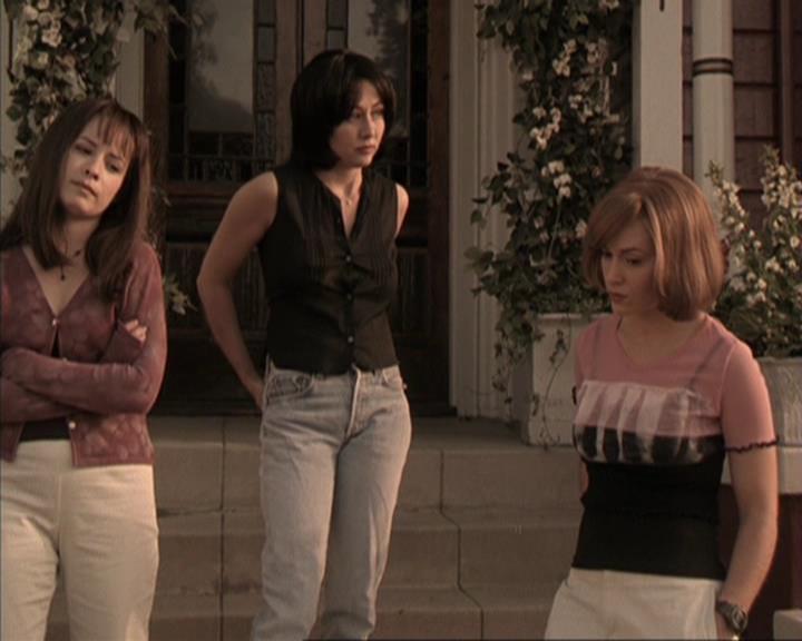 Charmed-Online-dot-317Pre-Witched0658.jpg