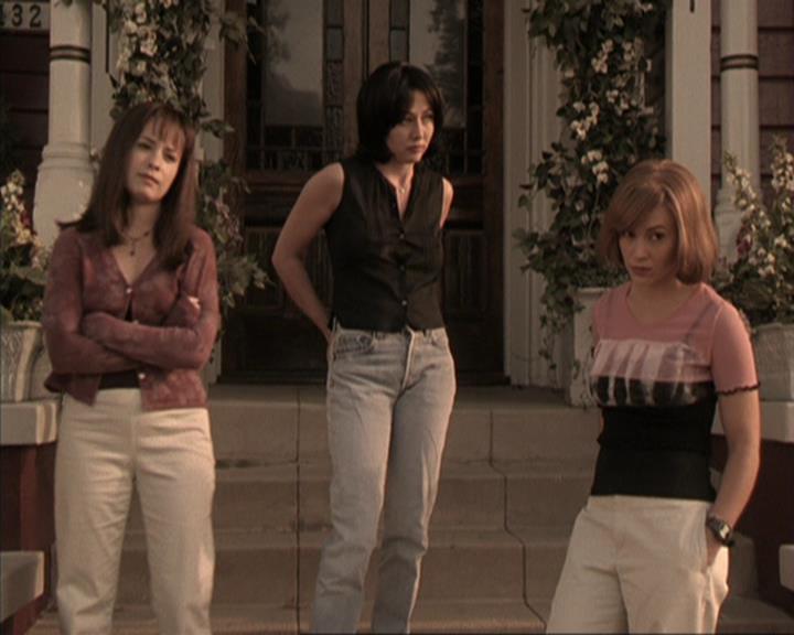 Charmed-Online-dot-317Pre-Witched0659.jpg