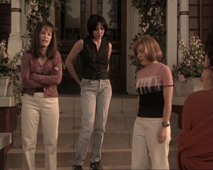 Charmed-Online-dot-317Pre-Witched0663.jpg