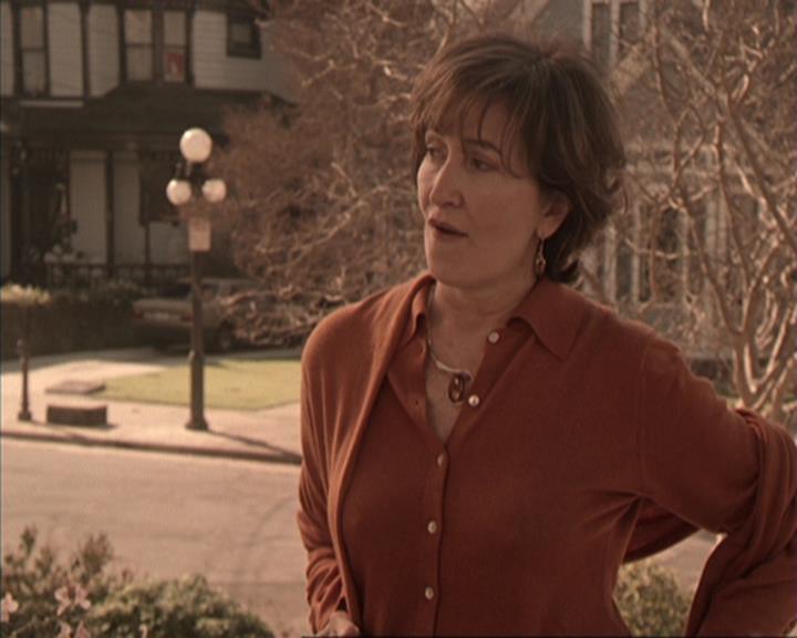 Charmed-Online-dot-317Pre-Witched0687.jpg Charmed-Online-dot-317Pre-Witched0687.jpg