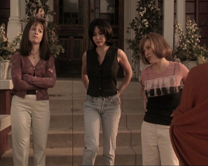 Charmed-Online-dot-317Pre-Witched0698.jpg Charmed-Online-dot-317Pre-Witched0698.jpg