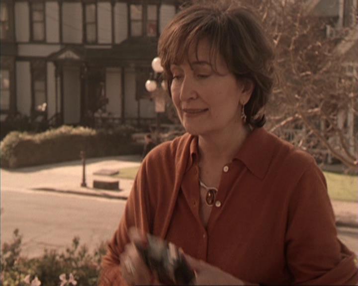 Charmed-Online-dot-317Pre-Witched0699.jpg Charmed-Online-dot-317Pre-Witched0699.jpg