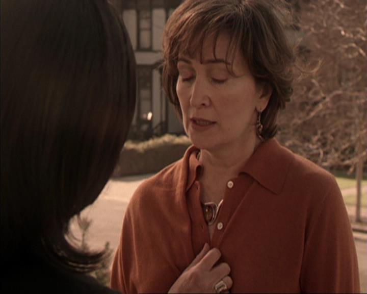 Charmed-Online-dot-317Pre-Witched0714.jpg Charmed-Online-dot-317Pre-Witched0714.jpg