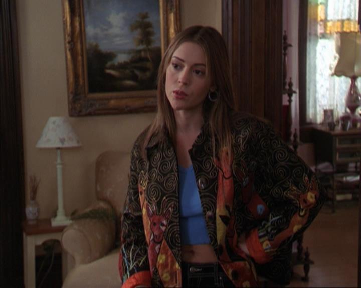 Charmed-Online-dot-317Pre-Witched0804.jpg Charmed-Online-dot-317Pre-Witched0804.jpg