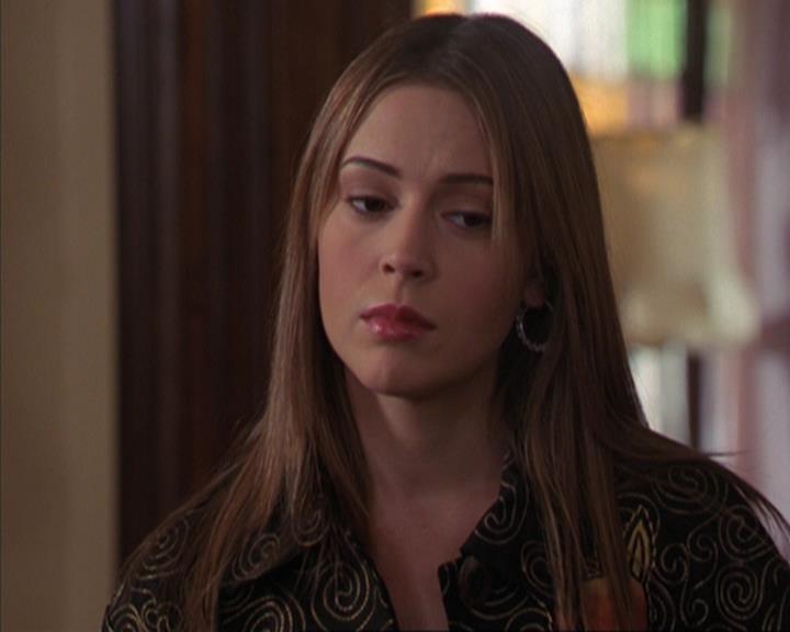 Charmed-Online-dot-317Pre-Witched0812.jpg Charmed-Online-dot-317Pre-Witched0812.jpg