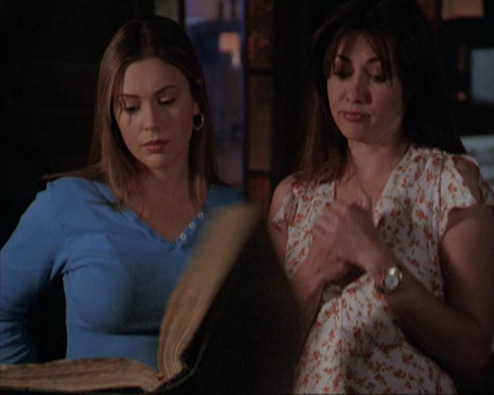 Charmed-Online-dot-317Pre-Witched0838.jpg Charmed-Online-dot-317Pre-Witched0838.jpg