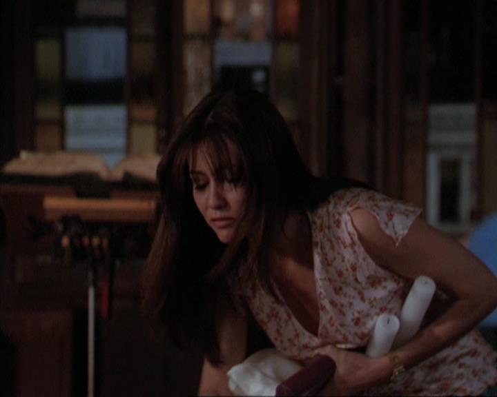 Charmed-Online-dot-317Pre-Witched0860.jpg Charmed-Online-dot-317Pre-Witched0860.jpg