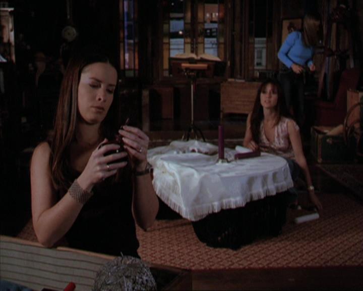 Charmed-Online-dot-317Pre-Witched0871.jpg Charmed-Online-dot-317Pre-Witched0871.jpg