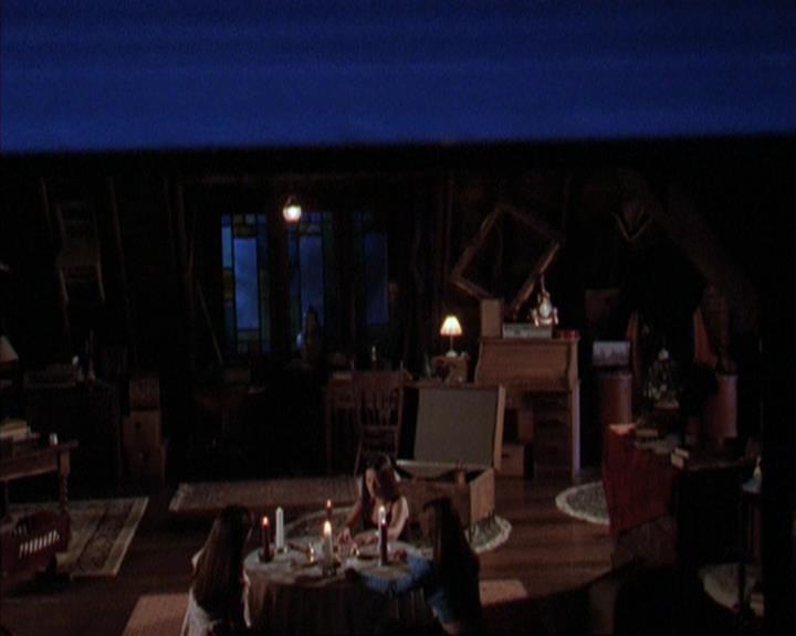 Charmed-Online-dot-317Pre-Witched0876.jpg Charmed-Online-dot-317Pre-Witched0876.jpg