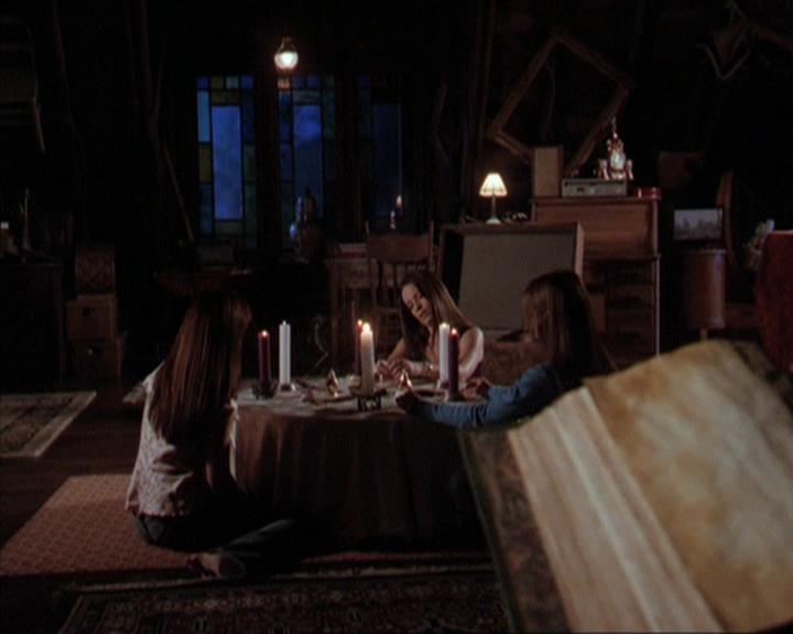 Charmed-Online-dot-317Pre-Witched0884.jpg Charmed-Online-dot-317Pre-Witched0884.jpg