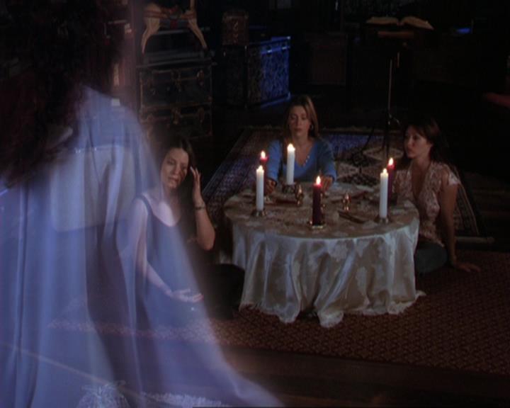 Charmed-Online-dot-317Pre-Witched0898.jpg Charmed-Online-dot-317Pre-Witched0898.jpg