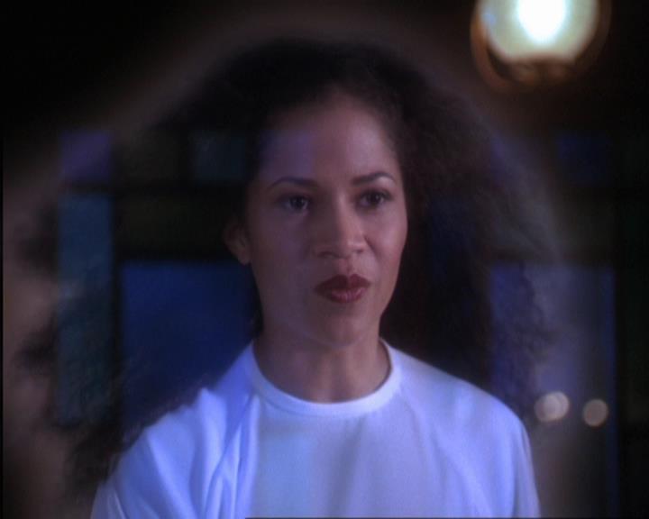 Charmed-Online-dot-317Pre-Witched0904.jpg Charmed-Online-dot-317Pre-Witched0904.jpg