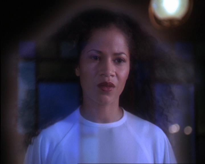 Charmed-Online-dot-317Pre-Witched0932.jpg Charmed-Online-dot-317Pre-Witched0932.jpg