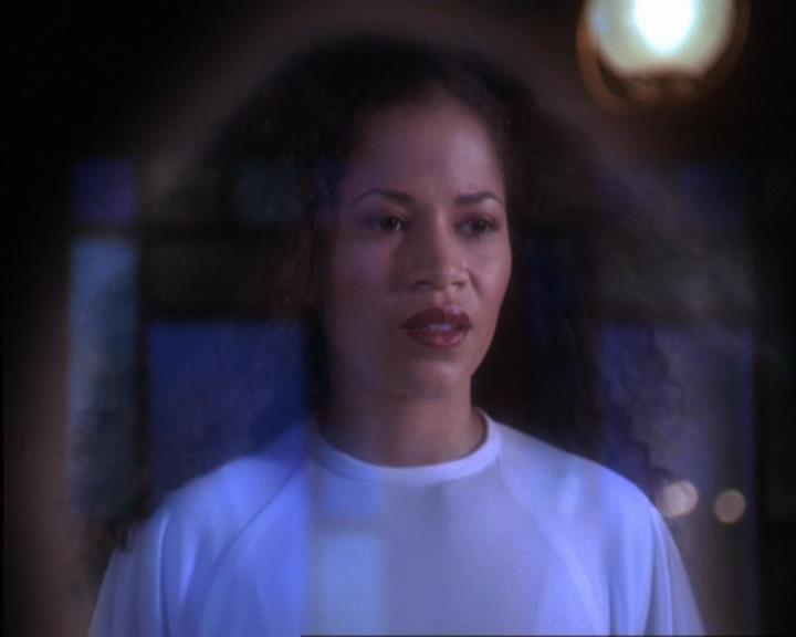 Charmed-Online-dot-317Pre-Witched0936.jpg Charmed-Online-dot-317Pre-Witched0936.jpg