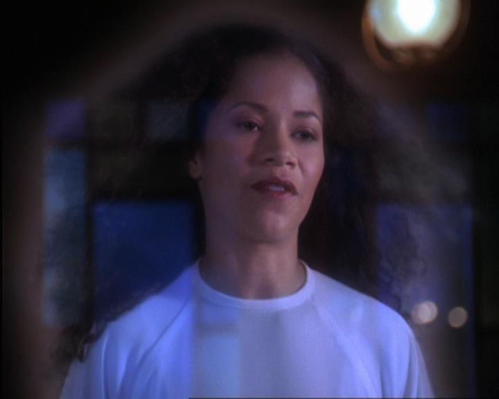 Charmed-Online-dot-317Pre-Witched0938.jpg Charmed-Online-dot-317Pre-Witched0938.jpg