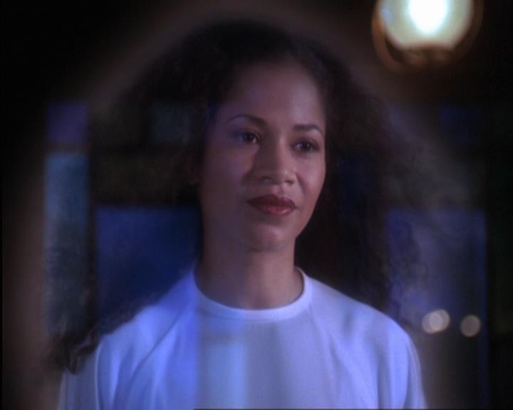 Charmed-Online-dot-317Pre-Witched0939.jpg