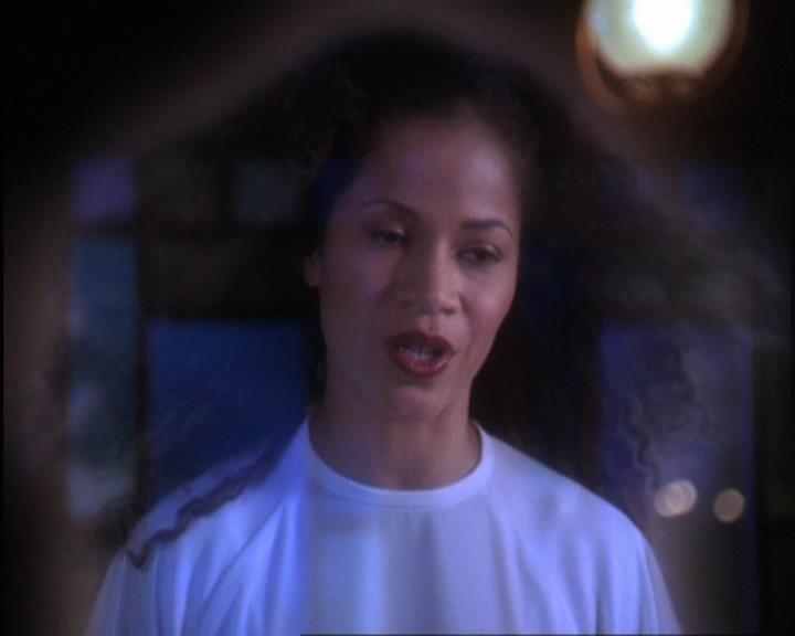 Charmed-Online-dot-317Pre-Witched0945.jpg Charmed-Online-dot-317Pre-Witched0945.jpg