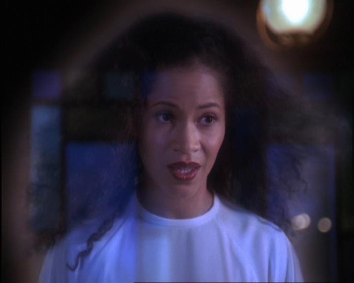 Charmed-Online-dot-317Pre-Witched0963.jpg Charmed-Online-dot-317Pre-Witched0963.jpg