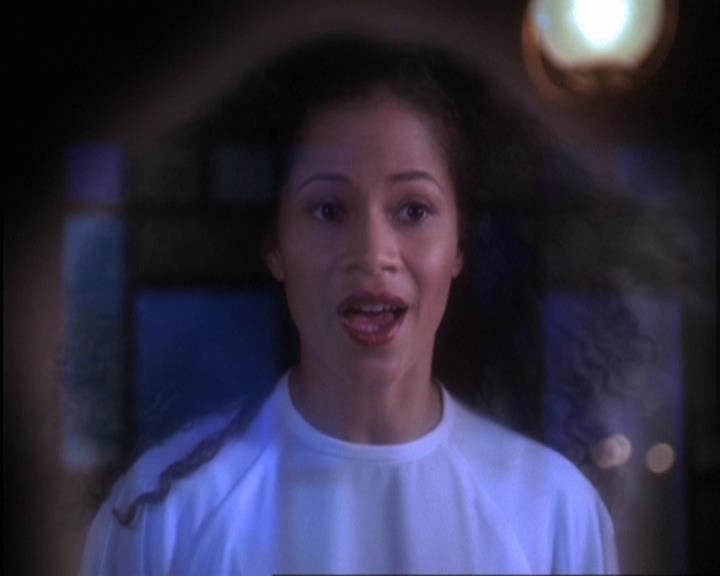 Charmed-Online-dot-317Pre-Witched0972.jpg Charmed-Online-dot-317Pre-Witched0972.jpg