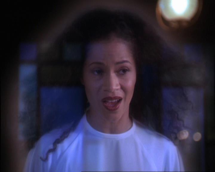 Charmed-Online-dot-317Pre-Witched0973.jpg